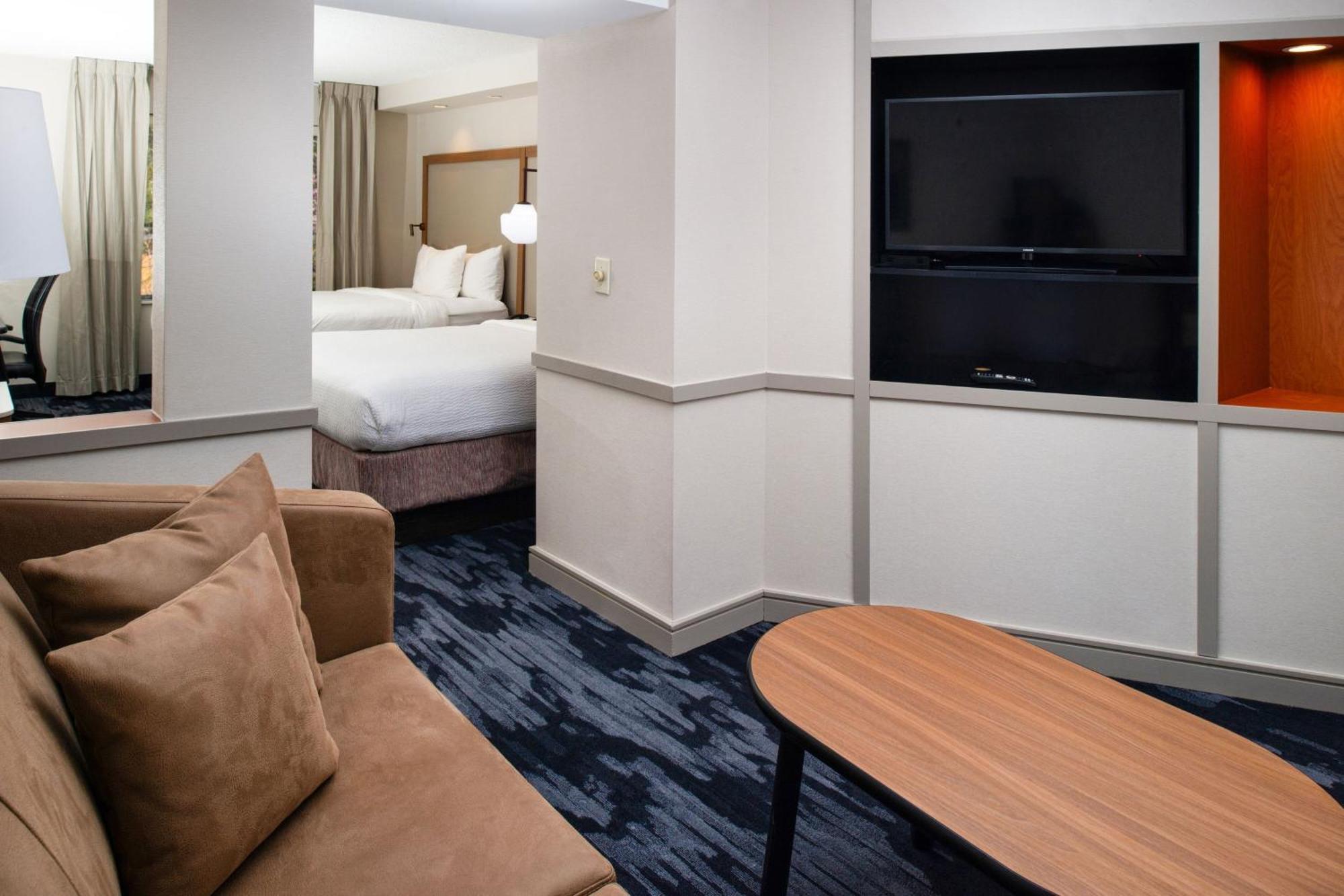 Fairfield Inn & Suites Greensboro Wendover Exterior foto