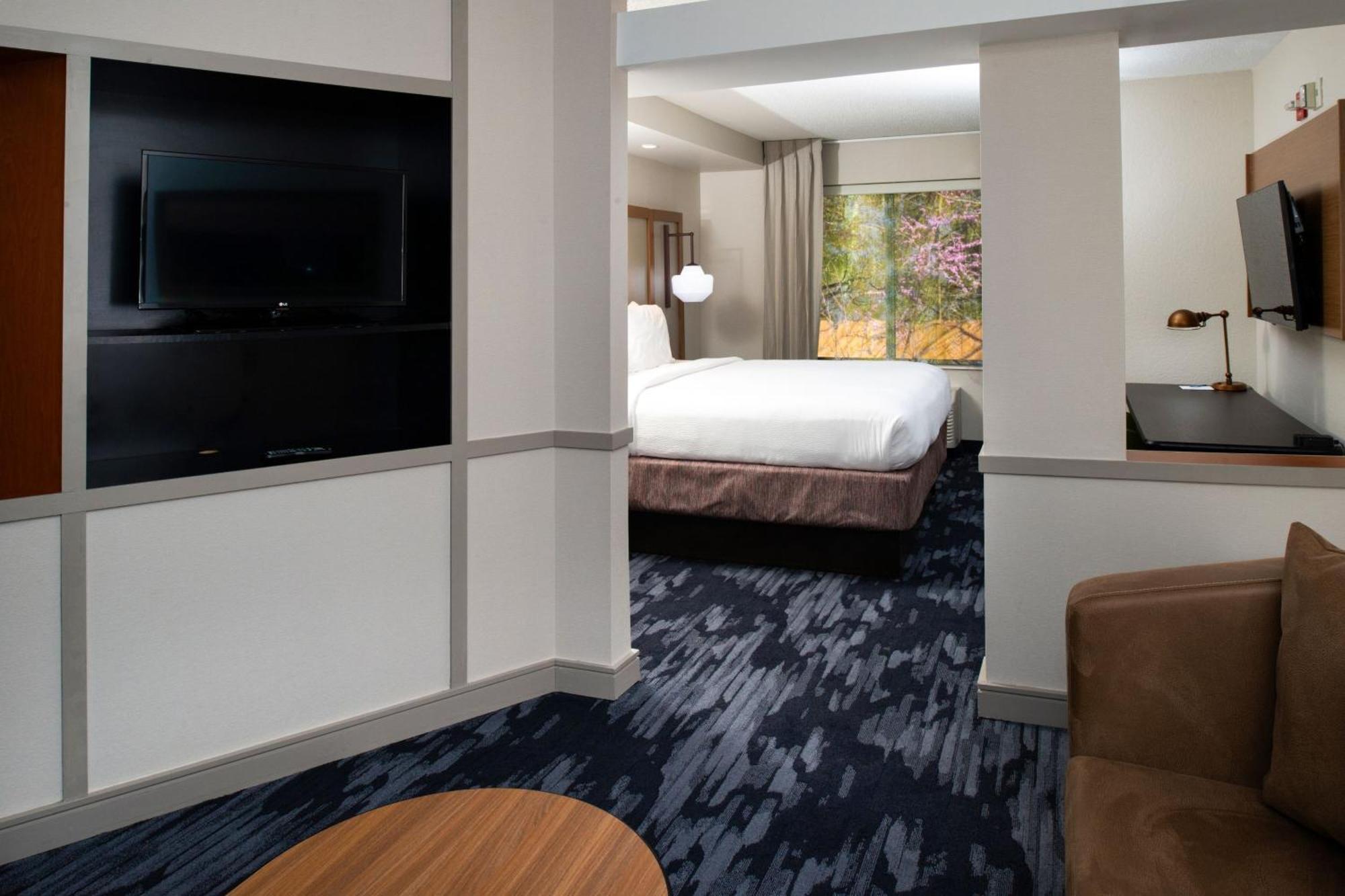 Fairfield Inn & Suites Greensboro Wendover Exterior foto
