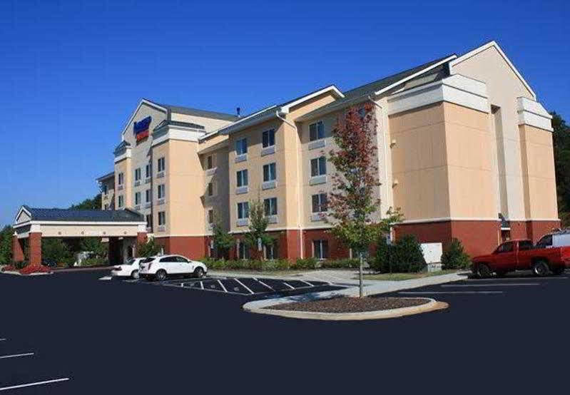 Fairfield Inn & Suites Greensboro Wendover Exterior foto